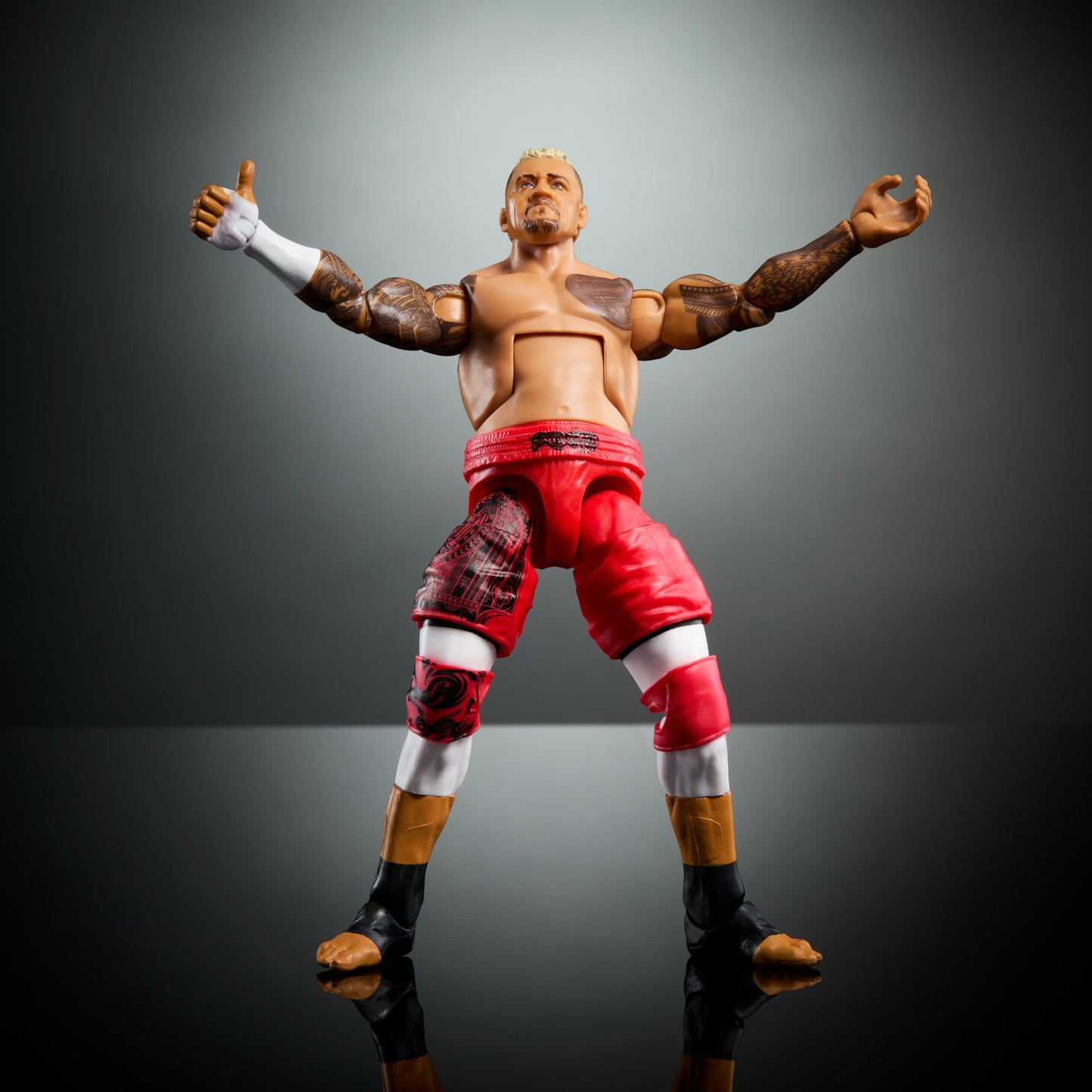Mattel WWE Elite Action Figure & Accessories, 6-inch Collectible Solo Sikoa with 25 Articulation Points, Life-Like Look & Swappable Hands, HTX36